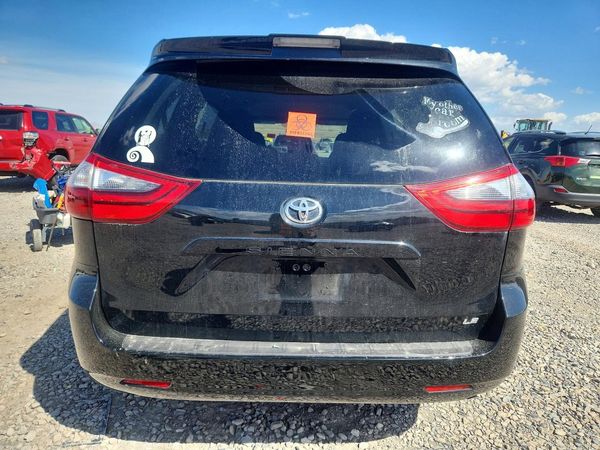 2020 TOYOTA SIENNA E grade — DIRR