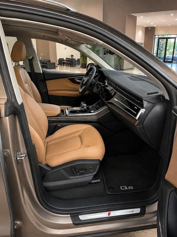 2019 AUDI Q8 quattro Premium Plus