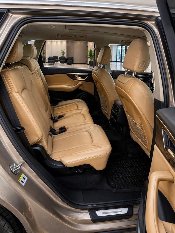 2019 AUDI Q8 quattro Premium Plus