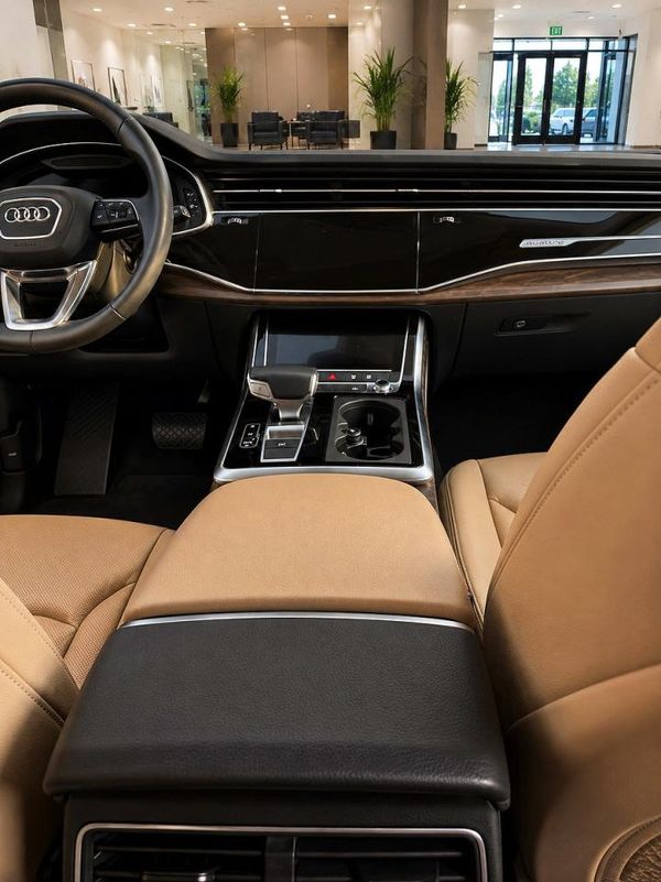 2019 AUDI Q8 quattro Premium Plus