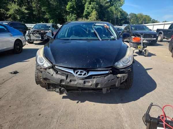 2015 HYUNDAI ELANTRA GLS(Middle)