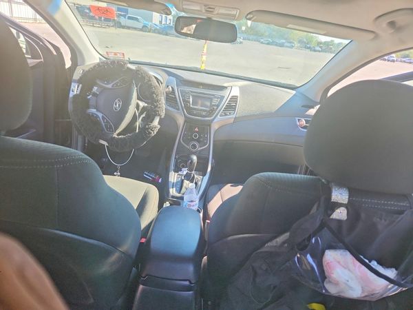 2015 HYUNDAI ELANTRA GLS(Middle)