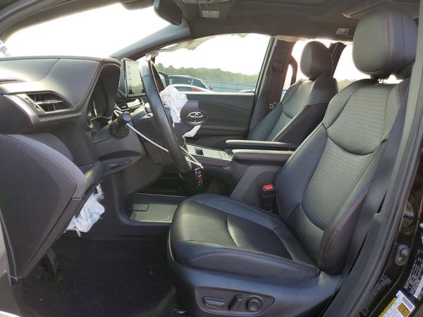 2024 TOYOTA SIENNA XSE — DENT
