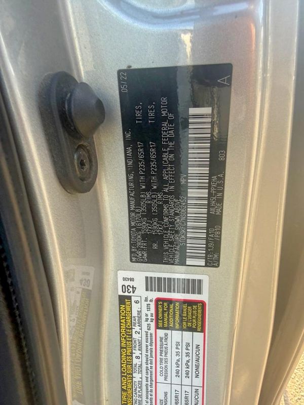 2022 TOYOTA SIENNA LE