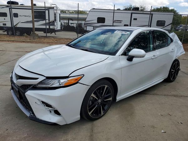 2019 TOYOTA CAMRY