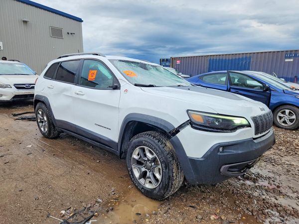 2019 JEEP CHEROKEE Trailhawk — Passenger 3/4
