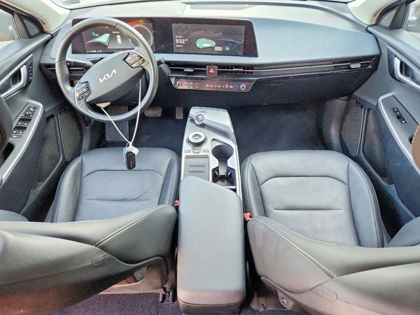 2023 KIA EV6 Light, Wind