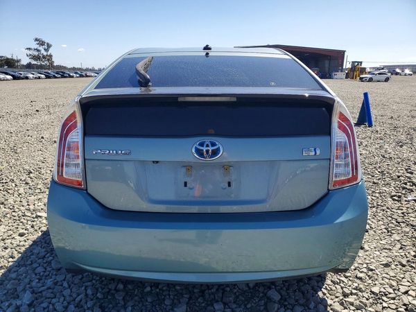 2015 TOYOTA PRIUS