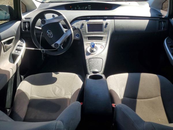 2015 TOYOTA PRIUS
