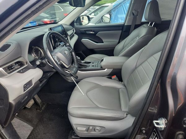 2022 TOYOTA HIGHLANDER