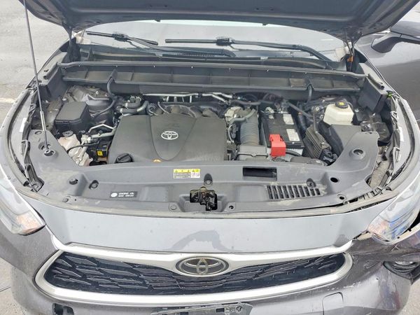 2022 TOYOTA HIGHLANDER