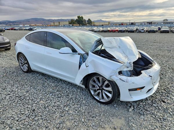 2019 TESLA MODEL 3