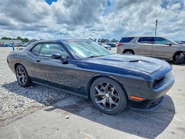 2015 DODGE CHALLENGER SXT Plus