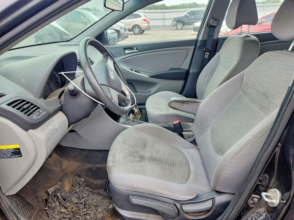 2017 HYUNDAI ACCENT SE Base