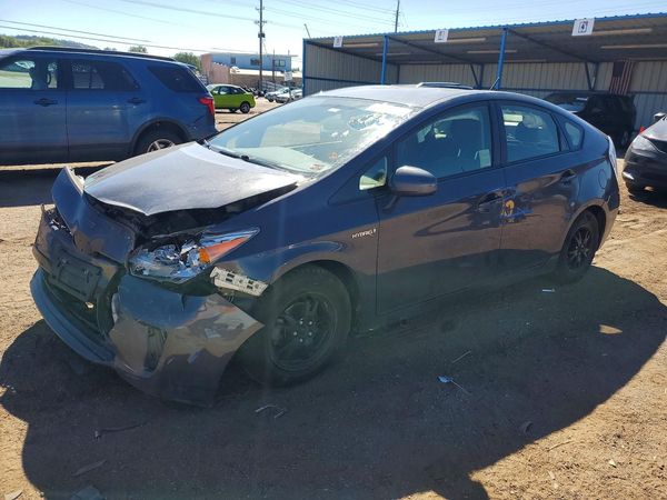 2015 TOYOTA PRIUS