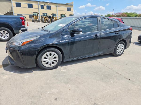 2019 TOYOTA PRIUS