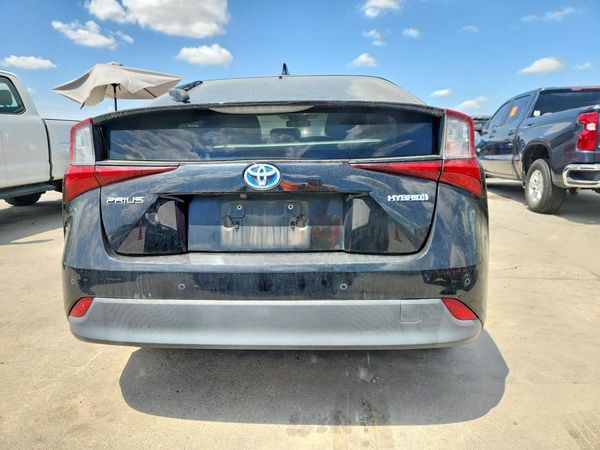 2019 TOYOTA PRIUS