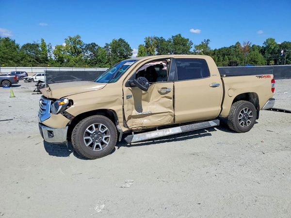 2020 TOYOTA TUNDRA