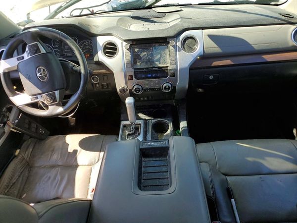 2020 TOYOTA TUNDRA