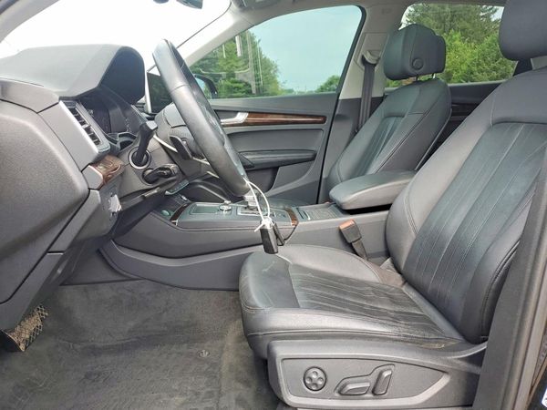 2019 AUDI Q5 quattro Premium Plus