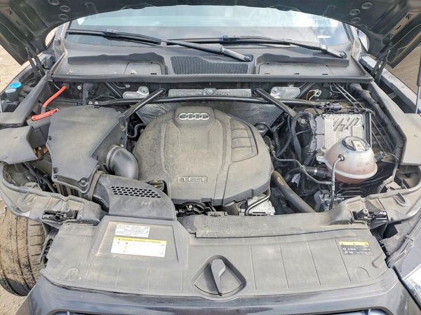 2019 AUDI Q5 quattro Premium Plus