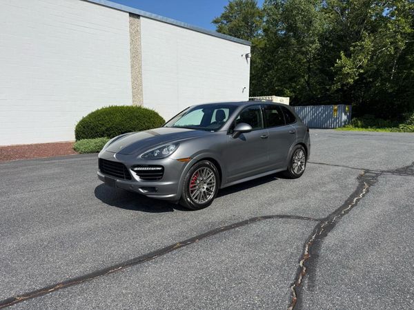 2013 PORSCHE CAYENNE