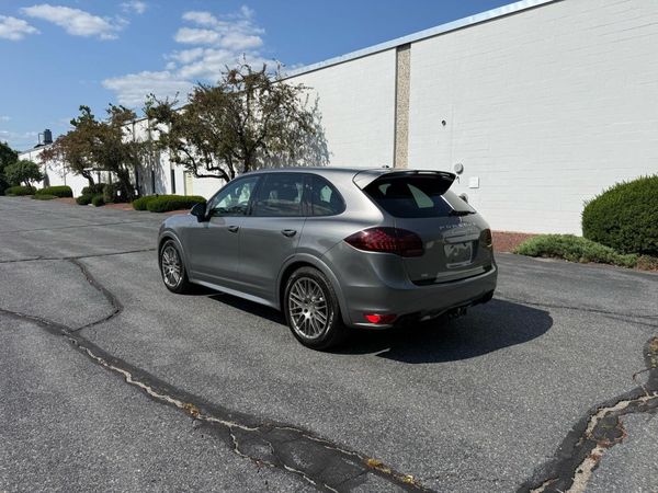 2013 PORSCHE CAYENNE