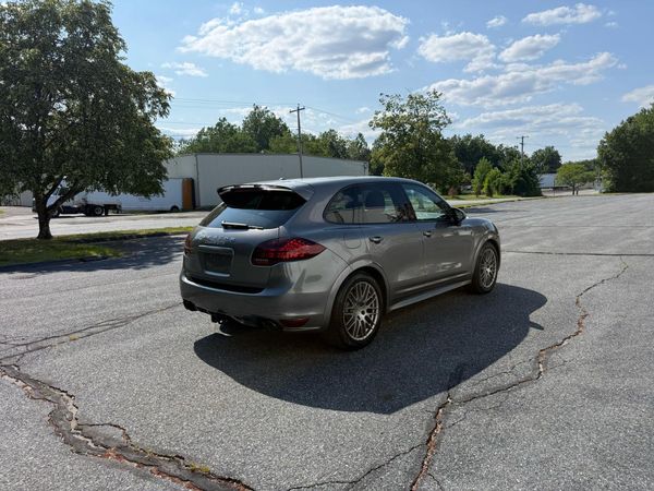2013 PORSCHE CAYENNE