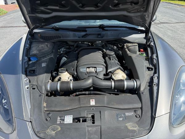 2013 PORSCHE CAYENNE