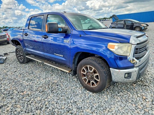 2014 TOYOTA TUNDRA SR5 — Passenger 3/4
