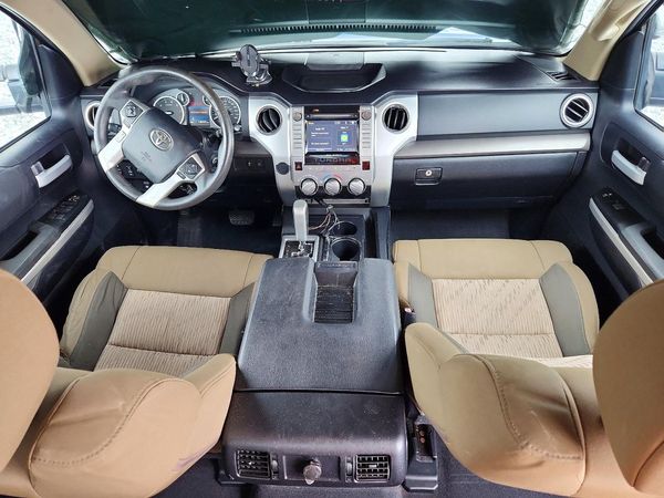 2014 TOYOTA TUNDRA SR5 — CKPT