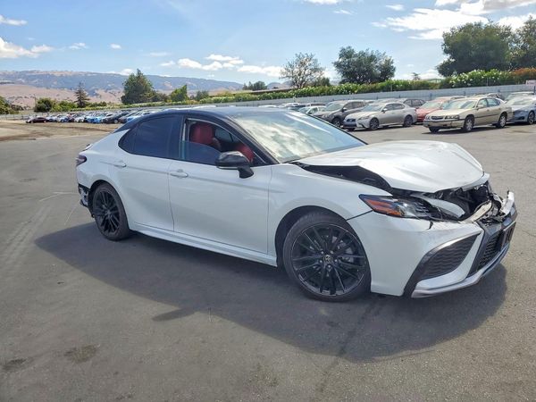 2022 TOYOTA CAMRY