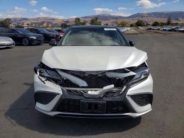 2022 TOYOTA CAMRY