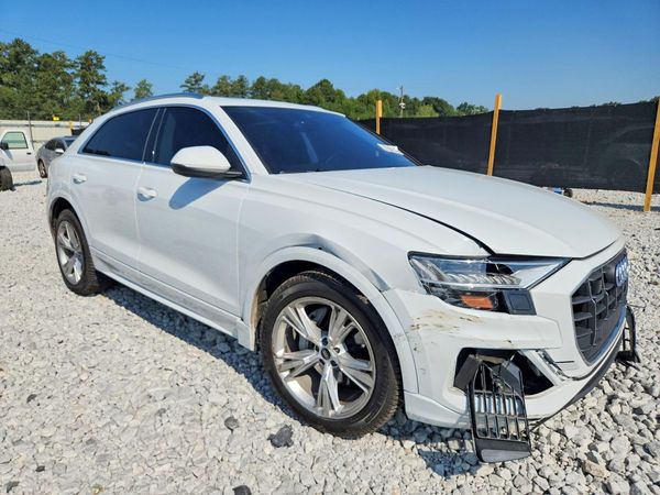 2023 AUDI Q8 quattro Premium