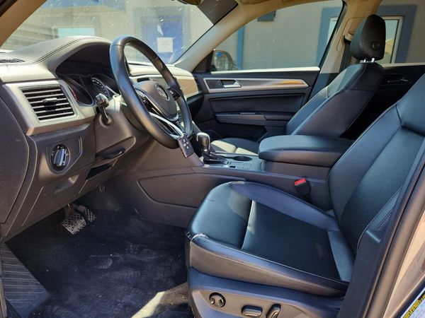 2019 VOLKSWAGEN ATLAS SE