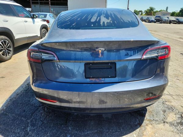 2022 TESLA MODEL 3 — DIRR