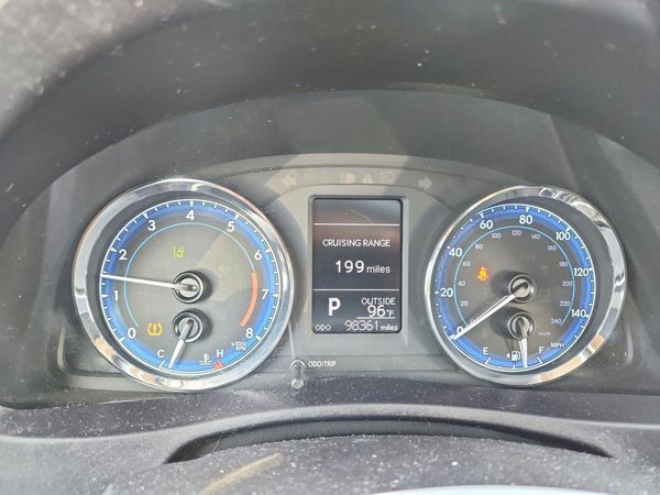 2017 TOYOTA COROLLA