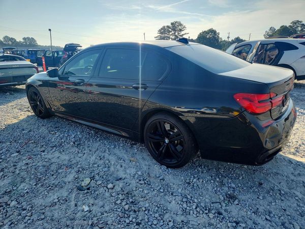 2018 BMW 750