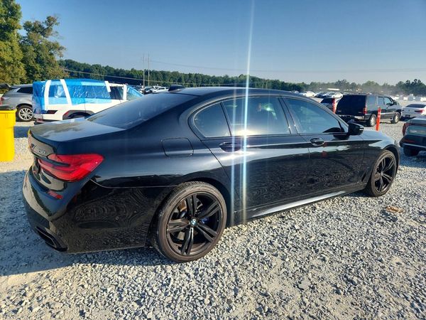 2018 BMW 750