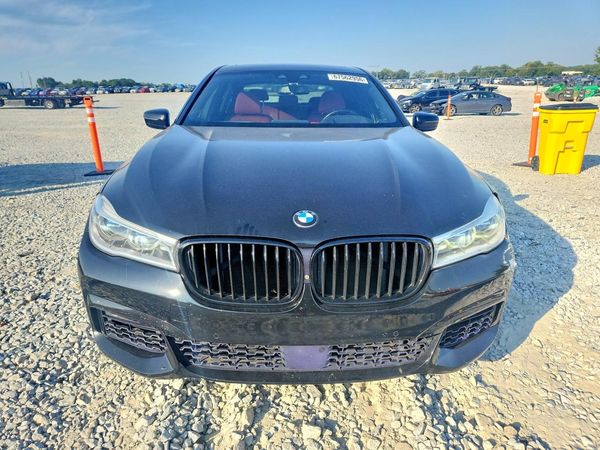 2018 BMW 750