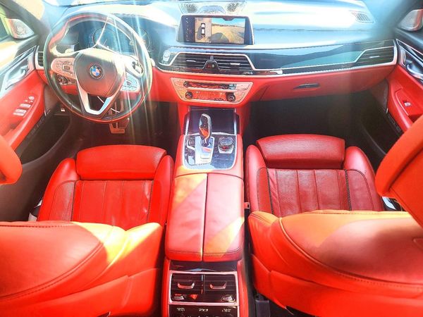 2018 BMW 750