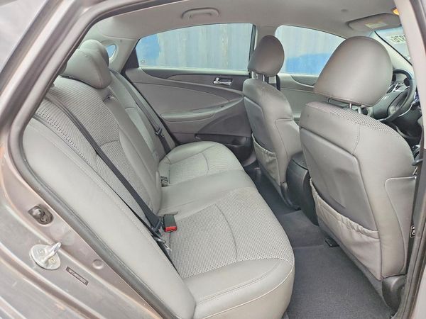 2012 HYUNDAI SONATA