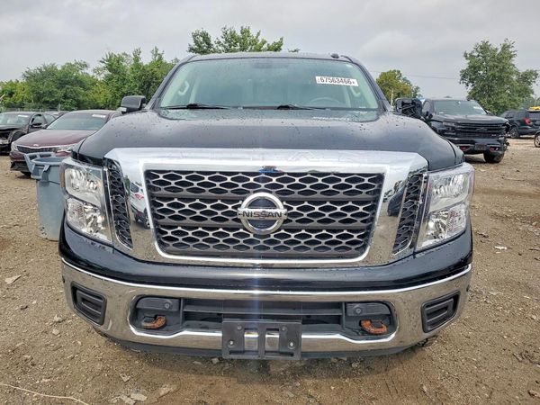 2018 NISSAN TITAN