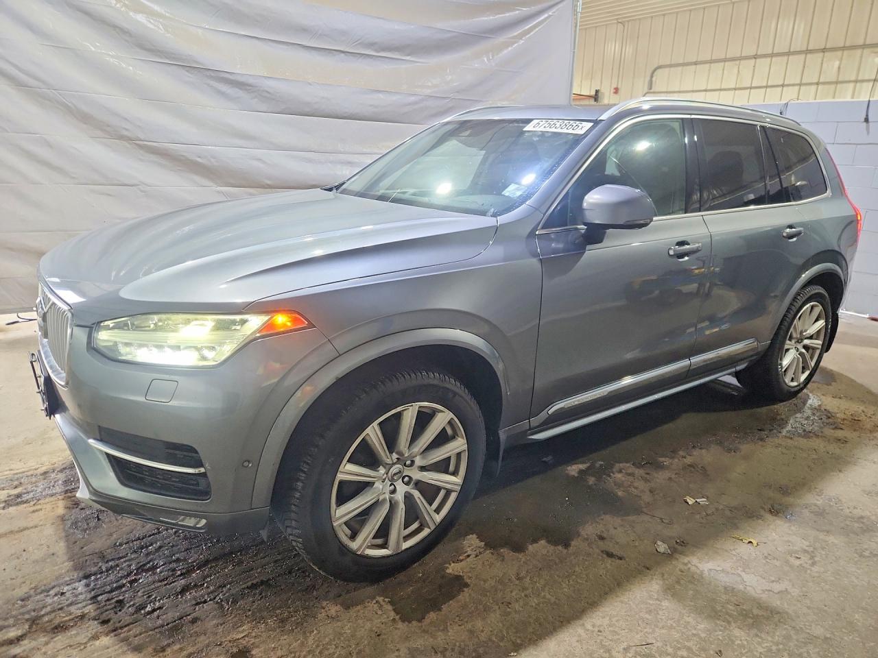 2016 VOLVO XC90