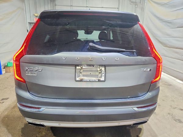 2016 VOLVO XC90