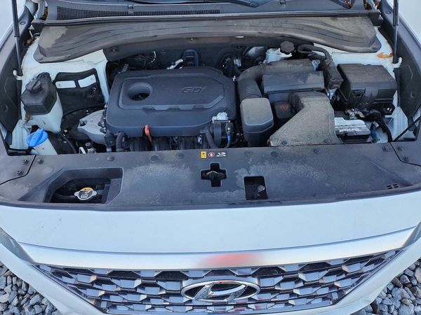 2019 HYUNDAI SANTA FE SE
