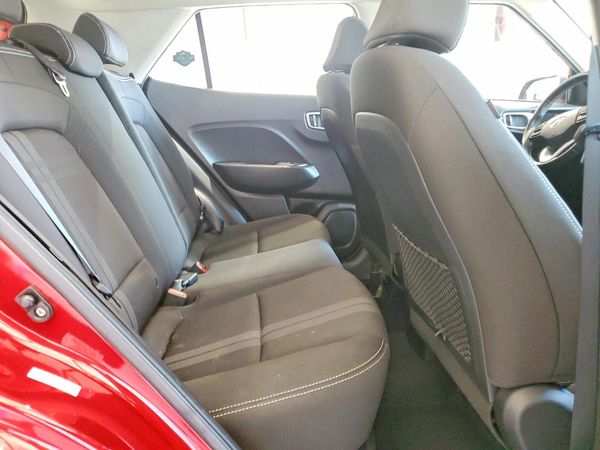 2022 HYUNDAI VENUE SEL & Limited