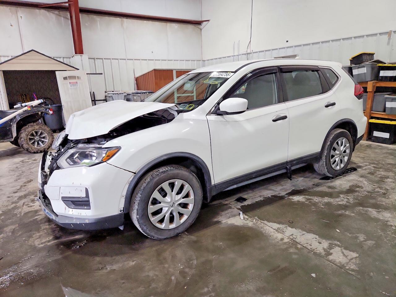 2018 NISSAN ROGUE — Front 3/4