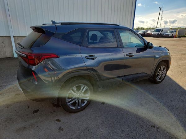 2021 KIA SELTOS LX