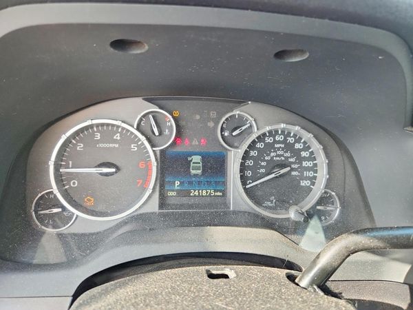 2014 TOYOTA TUNDRA SR5